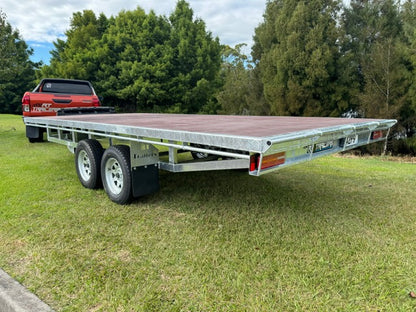 COOL RUNNINGS - 2.5 Tonne Flatdeck Tandem Axle